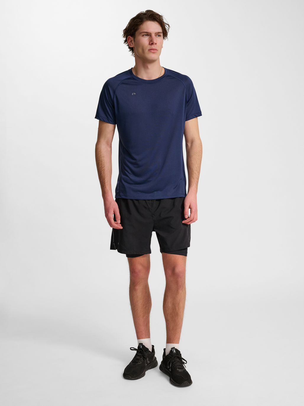 nwlBEAT T-SHIRT, BLACK IRIS, model