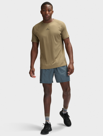 nwlSPEED MESH T-SHIRT, CAPERS, model