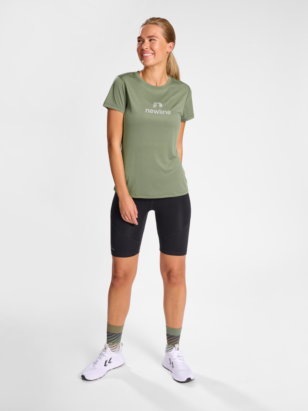 nwlBEAT TEE WOMAN, 6754, model