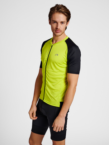 MENS CORE BIKE JERSEY, EVENING PRIMROSE, model