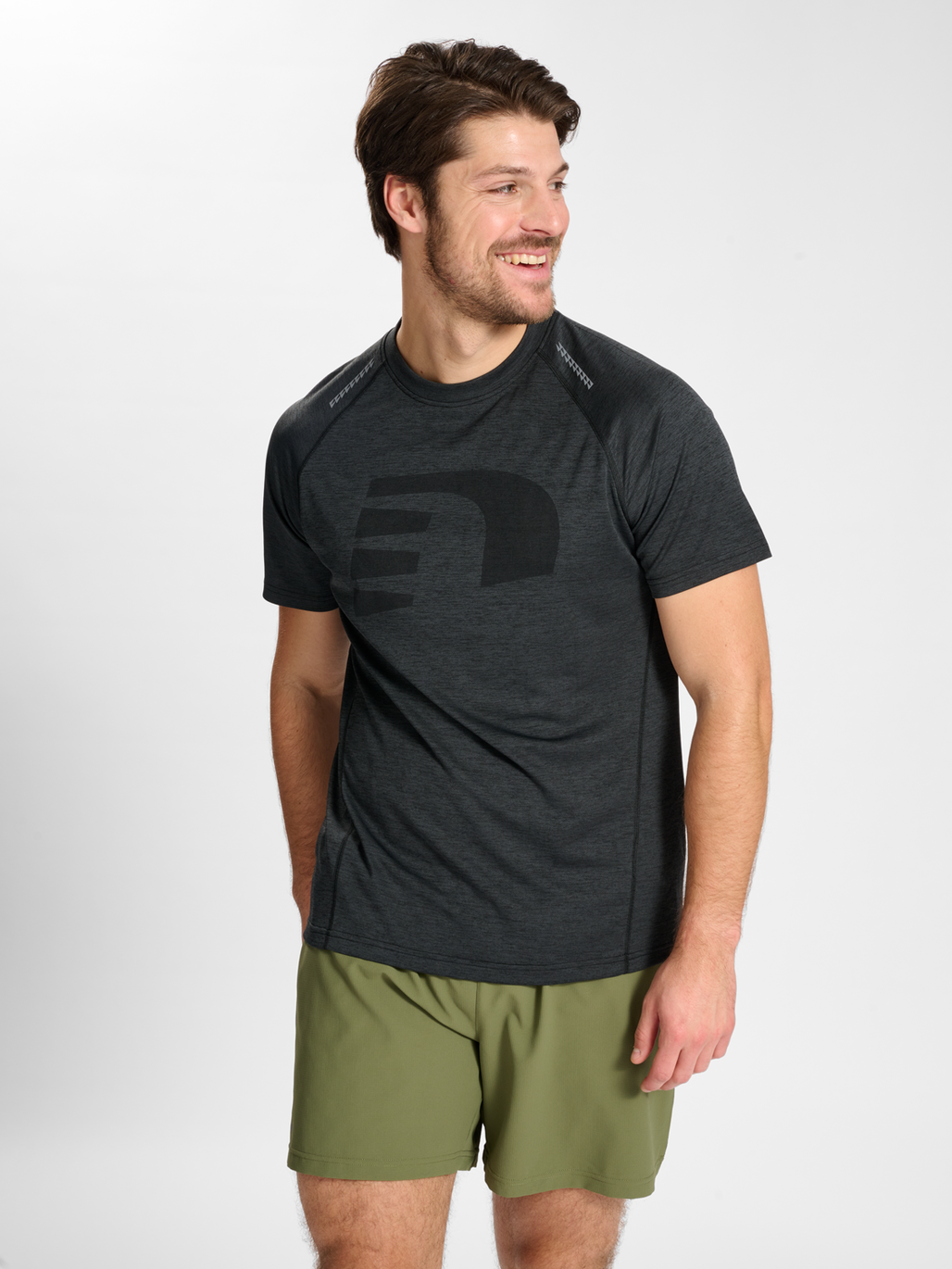 nwlORLANDO T-SHIRT S/S MEN, BLACK MELANGE, model