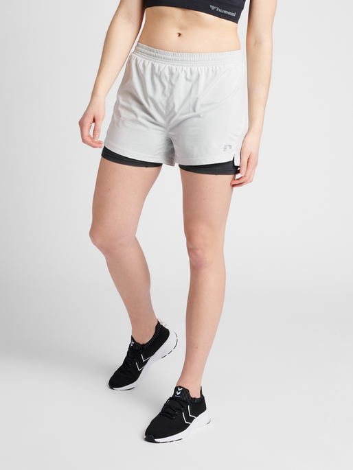 Newline WOMEN 2 IN 1 RUNNING SHORTS OYSTER MUSHROOM