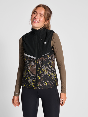 nwlGILBERT GILET WOMEN, TERRAIN AOP, model