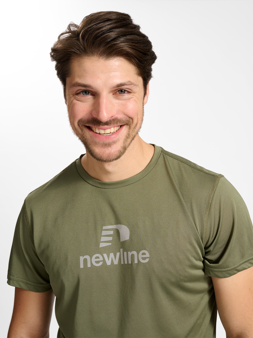 nwlHENDERSON T-SHIRT S/S male, FOUR LEAF CLOVER, model