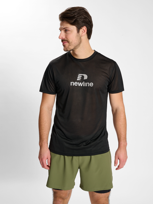 nwlHENDERSON T-SHIRT S/S male, BLACK, model