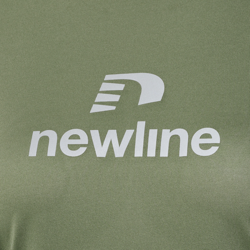 Newline nwlBEAT POLY TEE - DARKEST SPRUCE