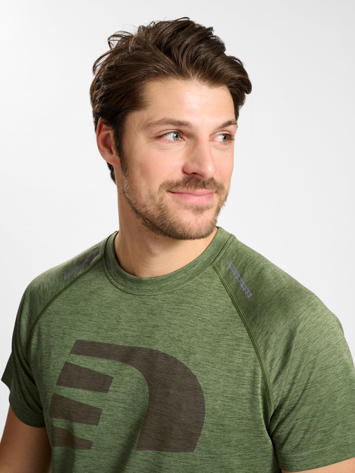 nwlORLANDO T-SHIRT S/S male, FOUR LEAF CLOVER MELANGE, model