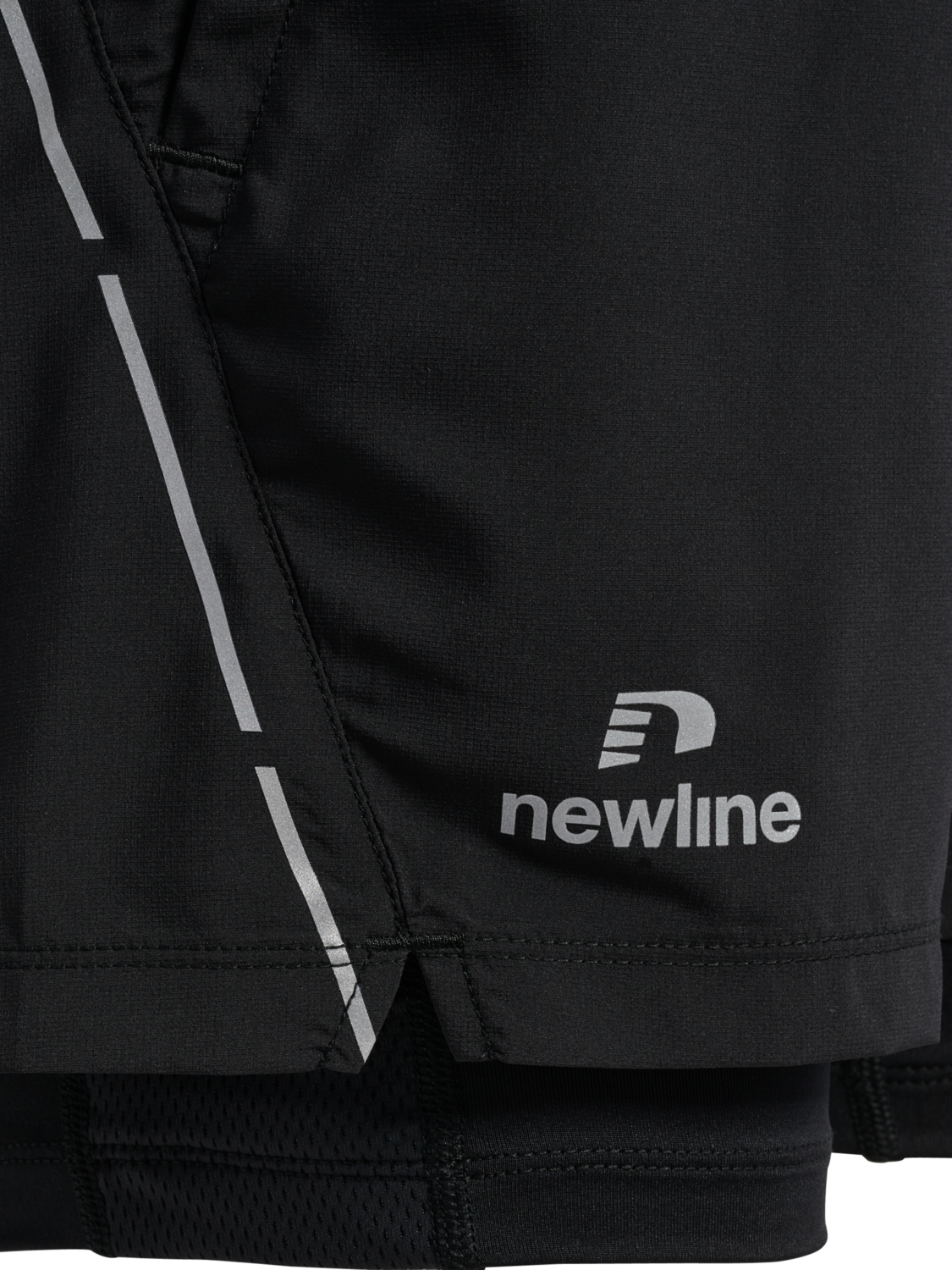 nwlFAST 2IN1 ZIP POCKET SHORTS W, BLACK, packshot