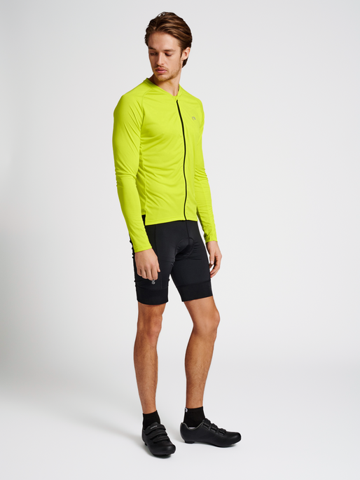 MENS CORE BIKE L/S JERSEY, EVENING PRIMROSE, model