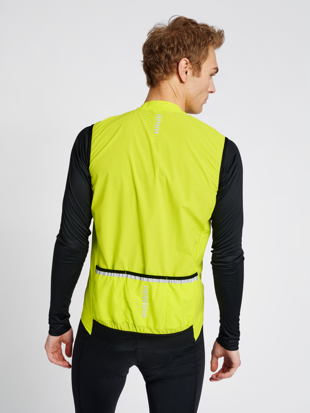 MENS CORE BIKE GILET, EVENING PRIMROSE, model