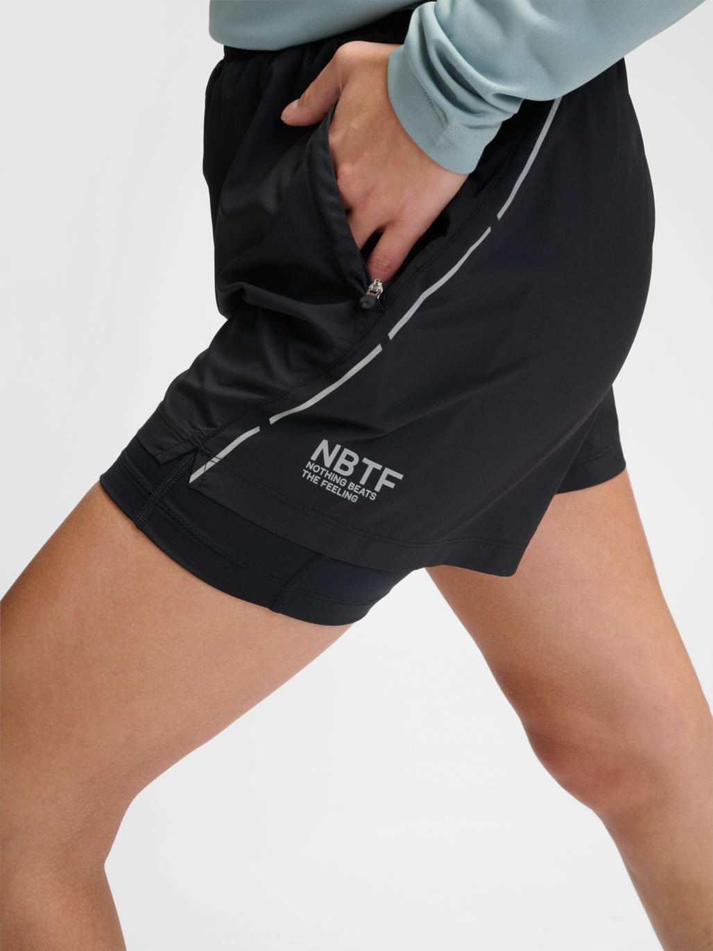 nwlFAST 2IN1 ZIP POCKET SHORTS W, BLACK, model
